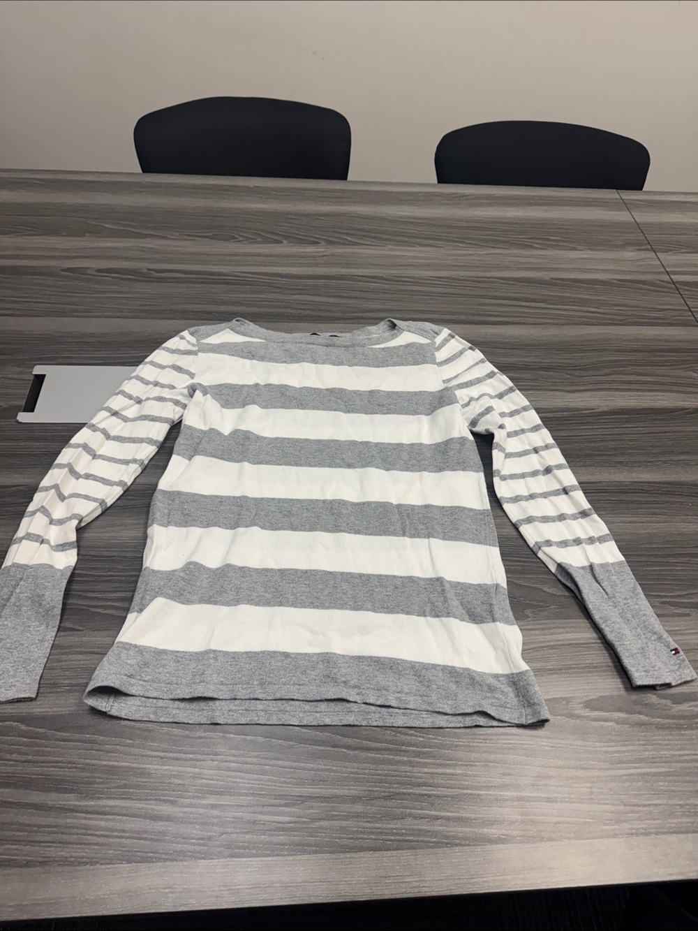 Tommy Hilfiger Gray & White Striped Long-Sleeve Crewneck